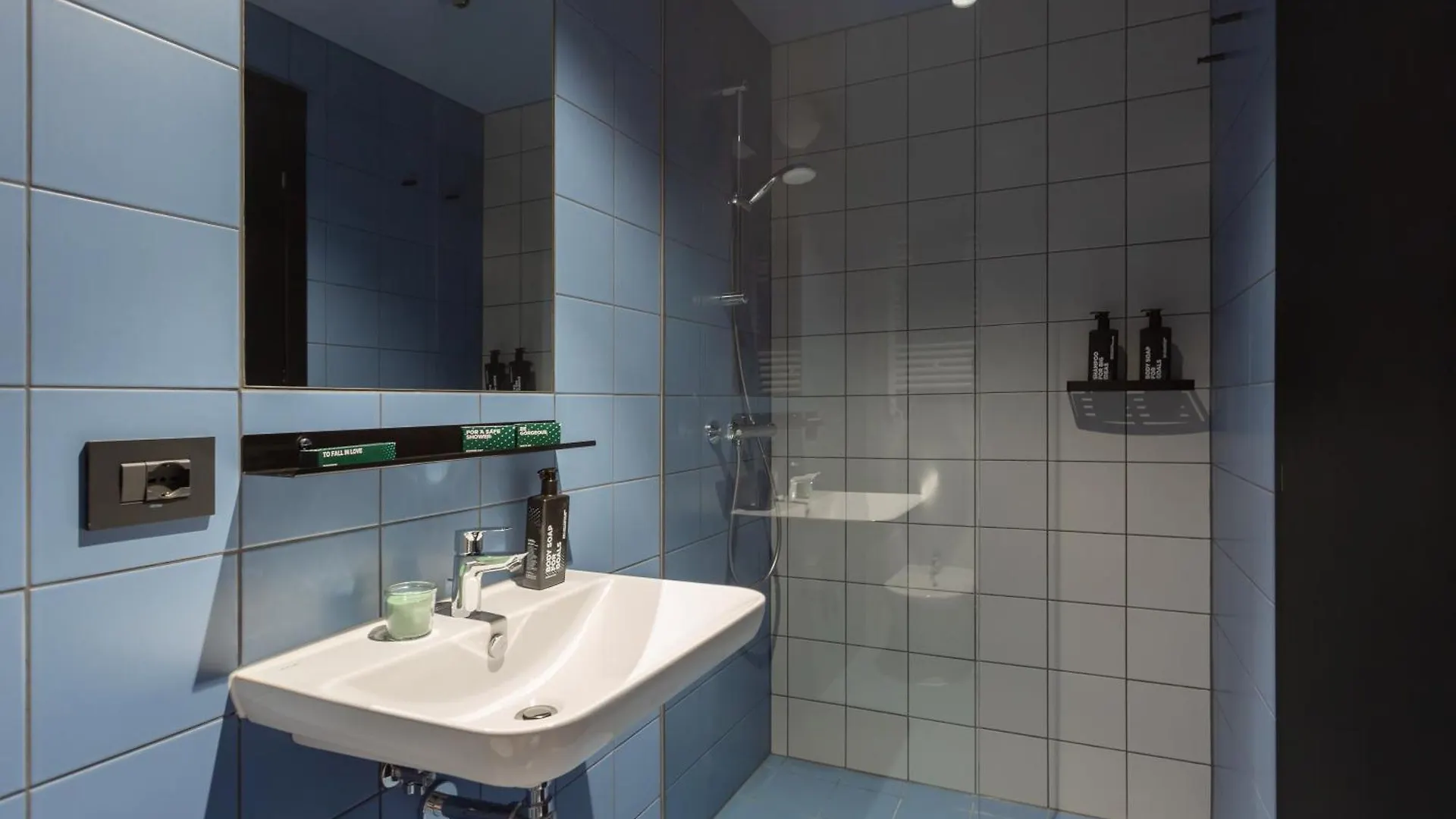Hostel Cx Milan Nom